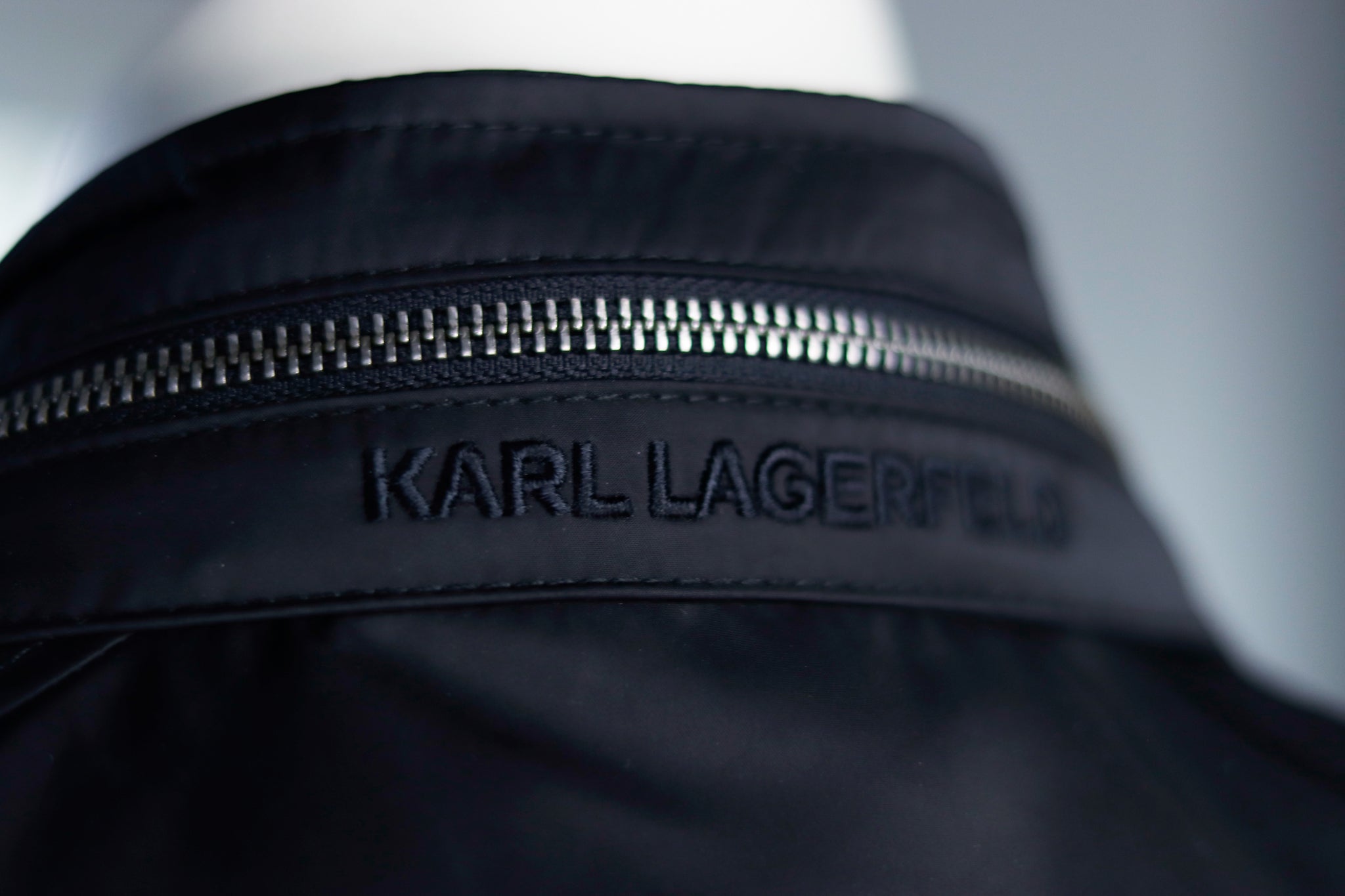 Karl Lagerfeld Jacke klassisch